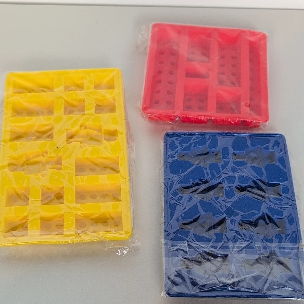 NIB Mini Fig and Bricks Candy Molds